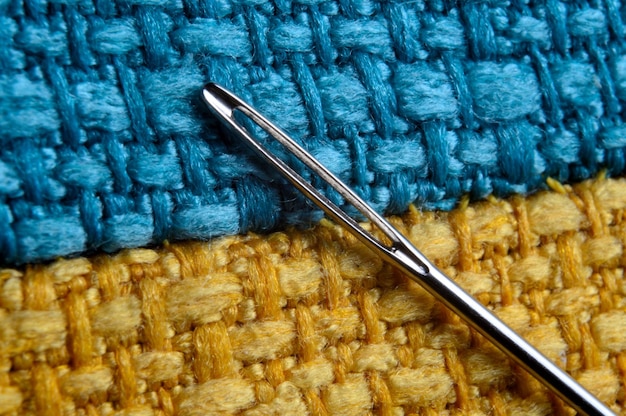 Zbliżenie na haftowane nici